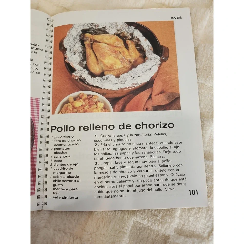Y la comida se hizo Economica- Spiral-bound By Trillas